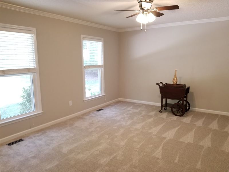 5435 N Highland Dr, Durham, NC 27712