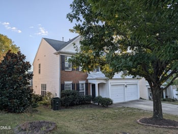 5435 Wind Mountain Ln, Raleigh, NC 27613