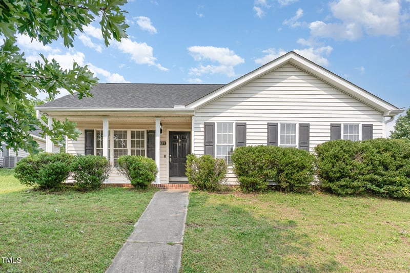 5437 Advantis Dr, Raleigh, NC 27610