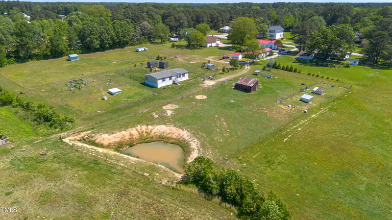 5437 Nc 39 , Selma, NC 27576