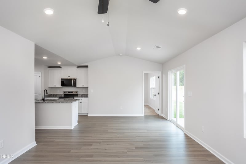 544 Chedworth Dr, Angier, NC 27501