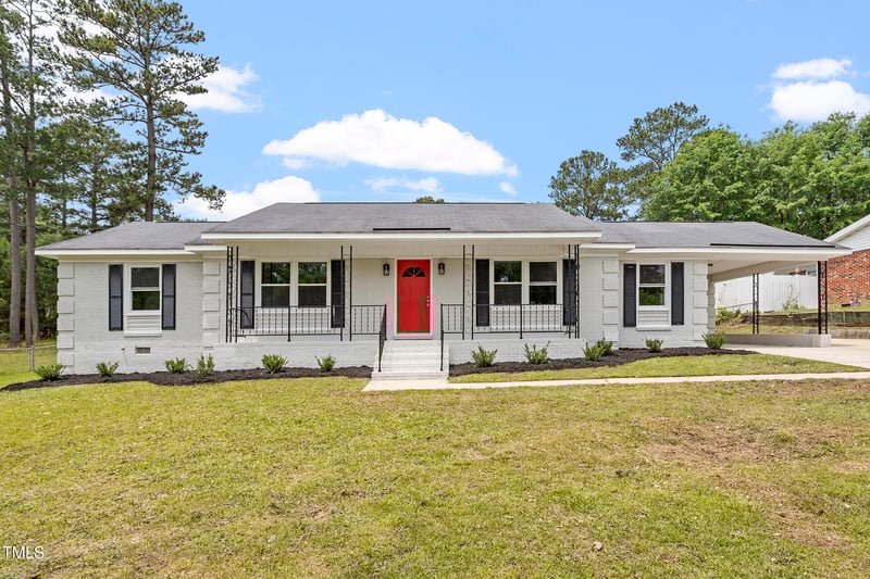 544 Cimarron Dr, Fayetteville, NC 28303