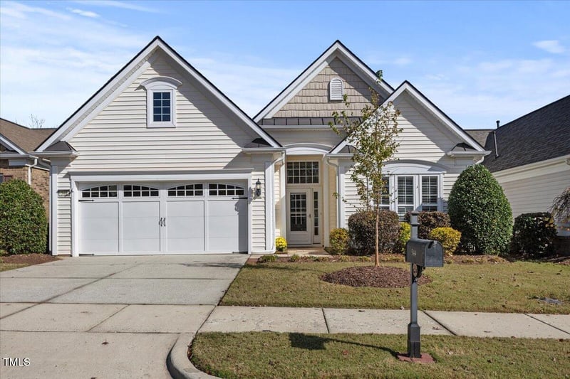 544 Clarenbridge Dr, Cary, NC 27519