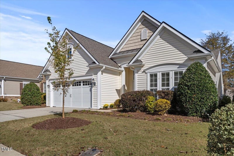 544 Clarenbridge Dr, Cary, NC 27519
