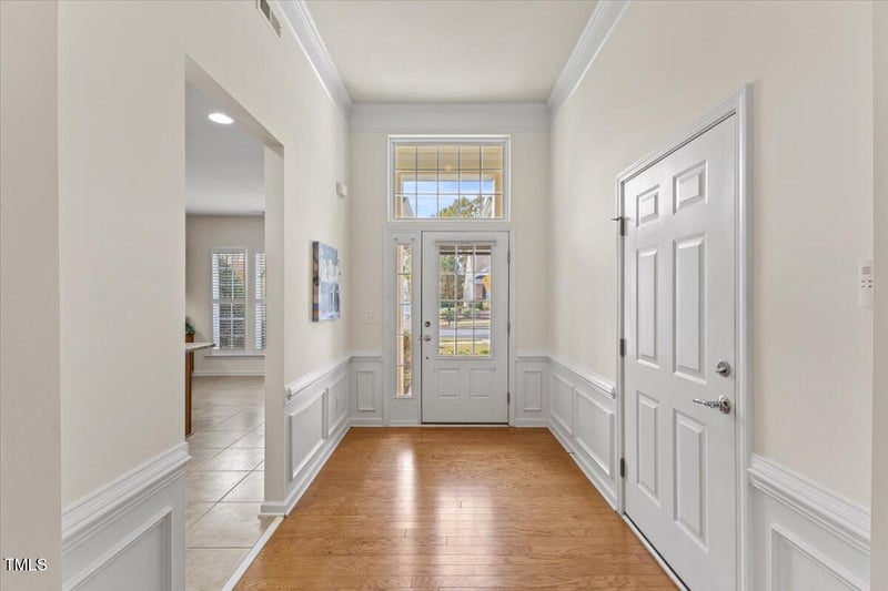 544 Clarenbridge Dr, Cary, NC 27519