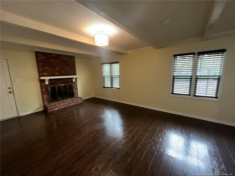544 Hilliard Dr, Fayetteville, NC 28311