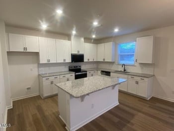 544 John Stark Dr, Fuquay Varina, NC 27526