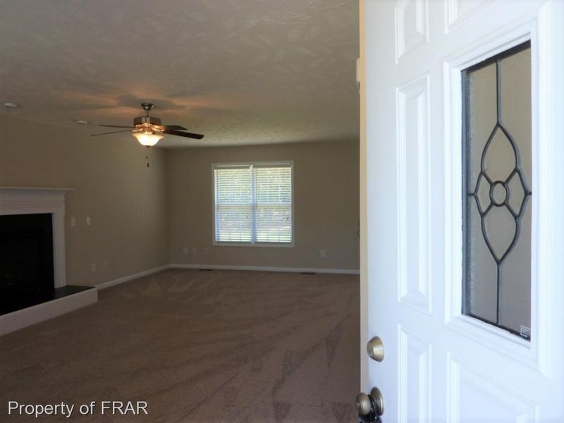 544 Pinevalley Ln, Sanford, NC 27332