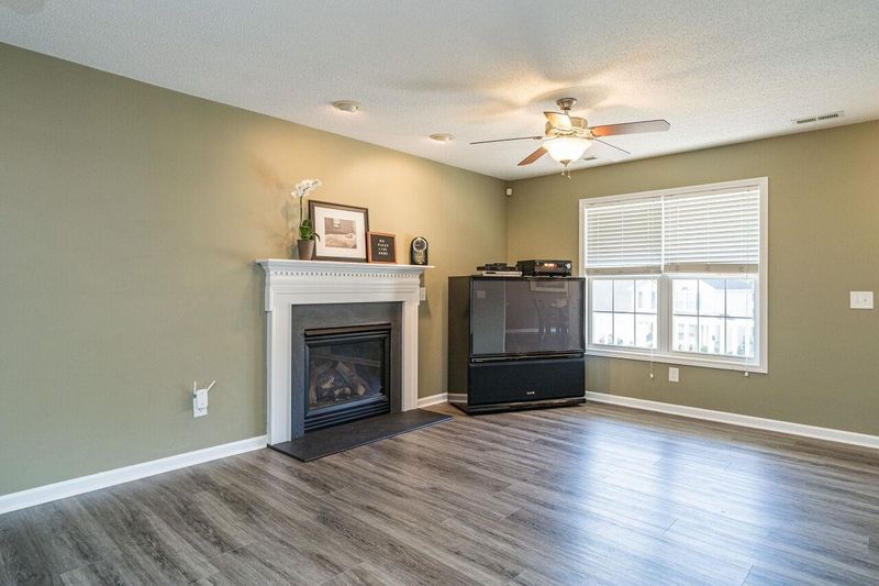 544 Tucks Ct, Sanford, NC 27330