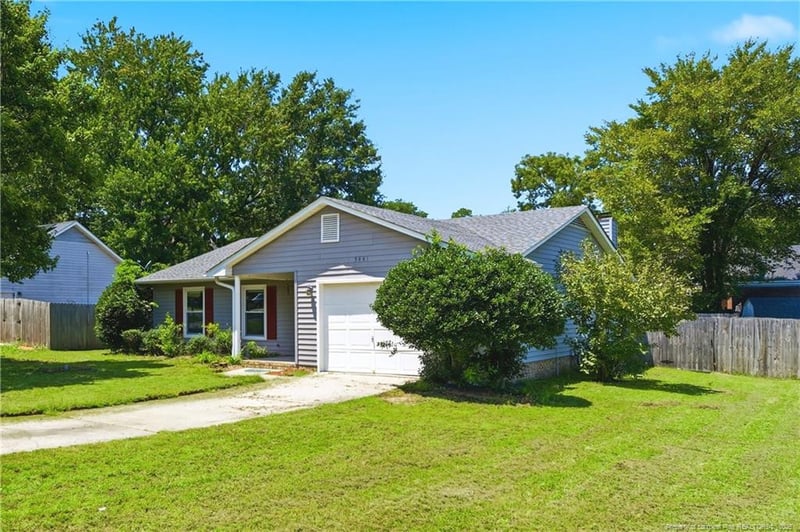 5441 Archer Rd, Hope Mills, NC 28348