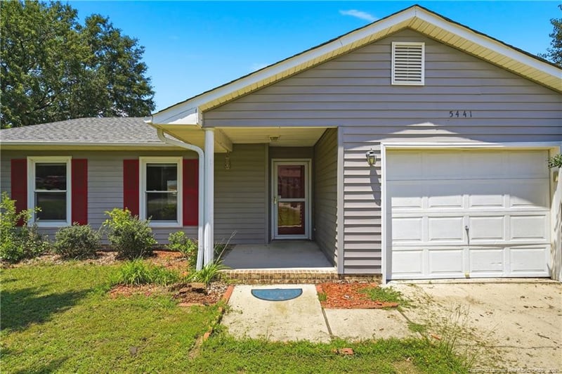 5441 Archer Rd, Hope Mills, NC 28348