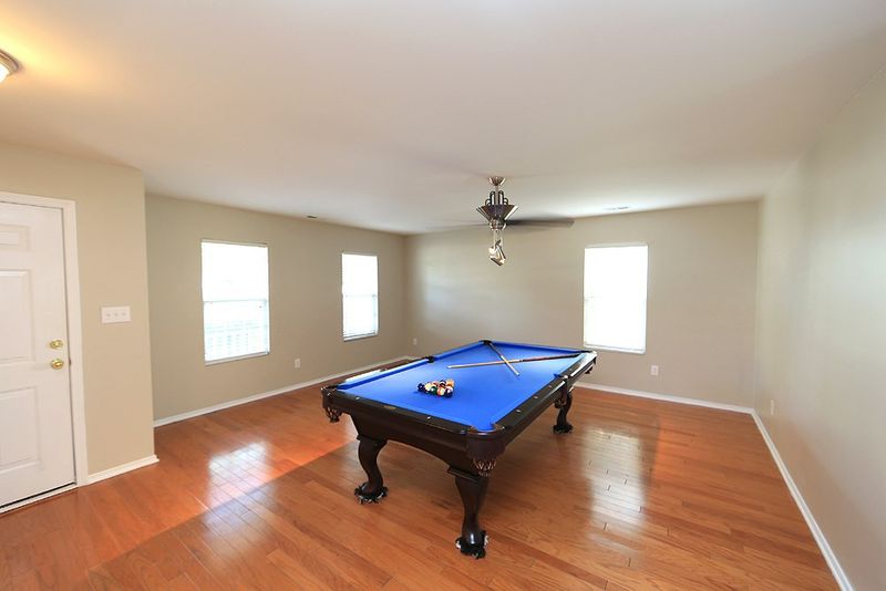 5441 Thunderidge Dr, Raleigh, NC 27610