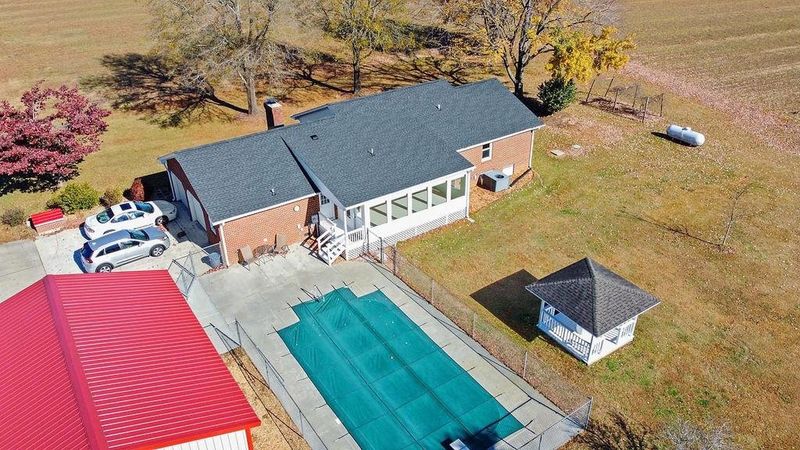 5441 Wade Nash Rd, Holly Springs, NC 27540