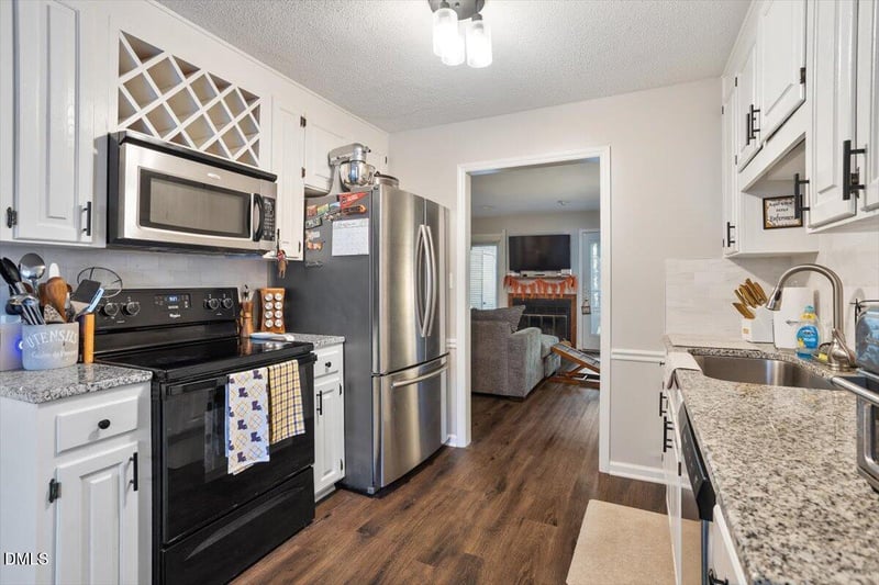 5442 Sharpe Dr, Raleigh, NC 27612