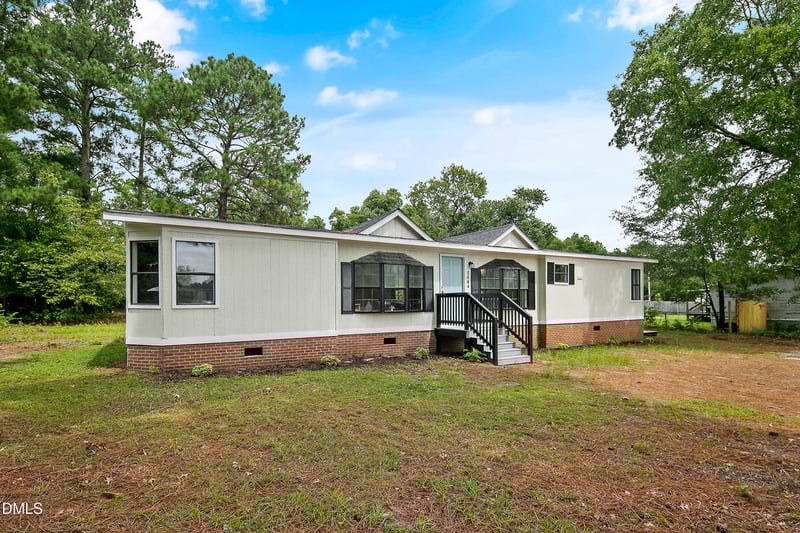 5444 Gilcrest Sands Dr, Hope Mills, NC 28348