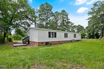 5444 Gilcrest Sands Dr, Hope Mills, NC 28348