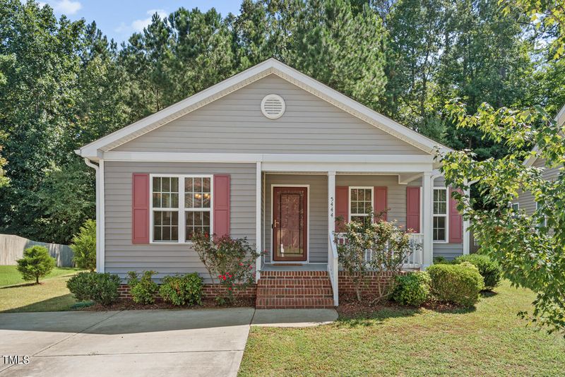 5444 Neuse View Dr, Raleigh, NC 27610