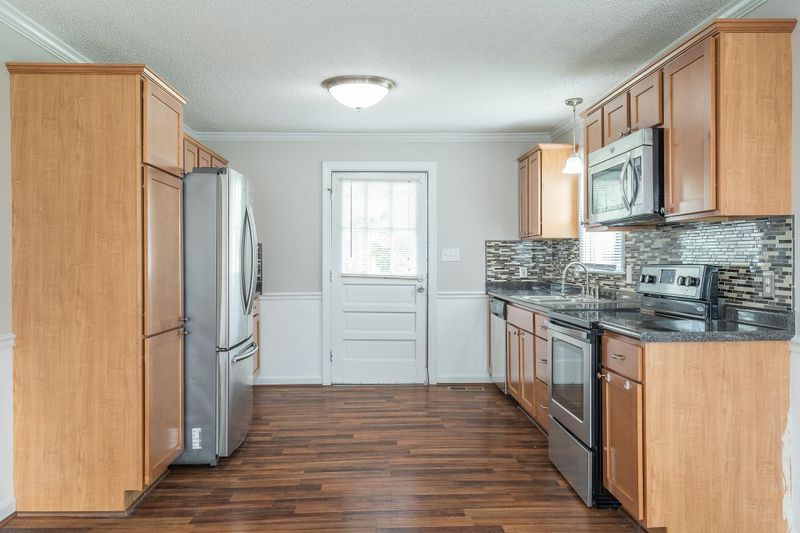 5444 Raleigh Rd, Benson, NC 27504
