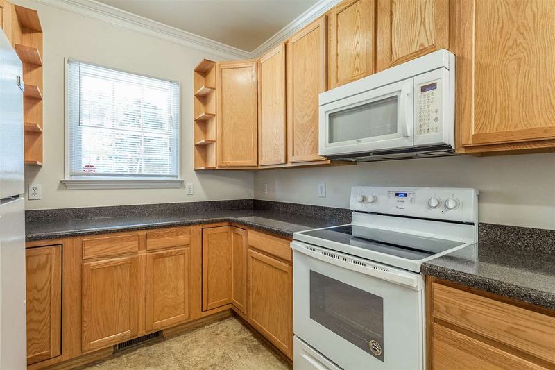 5445 Cottonrose Ln, Raleigh, NC 27606