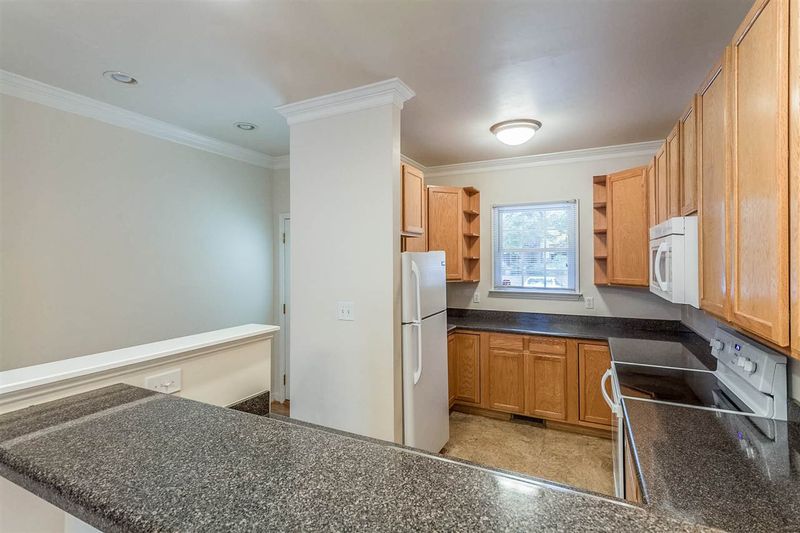 5445 Cottonrose Ln, Raleigh, NC 27606