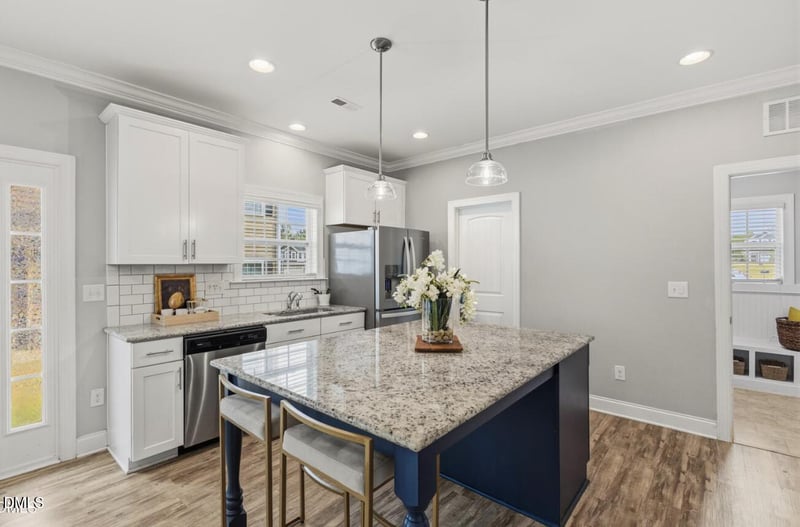 545 Barneswyck Dr, Fuquay Varina, NC 27526