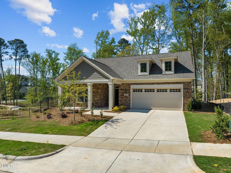545 Crooked Pine Dr, Cary, NC 27519