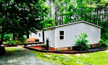 545 Deer Tail Ln, Fuquay Varina, NC 27526