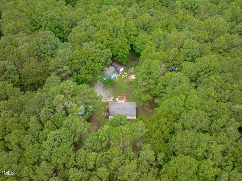 545 Deer Tail Ln, Fuquay Varina, NC 27526