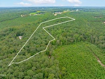 545 Deer Tail Ln, Fuquay Varina, NC 27526