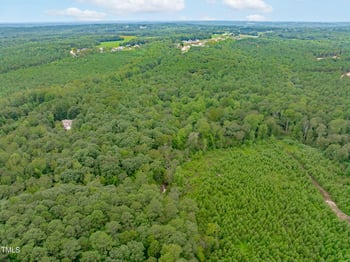 545 Deer Tail Ln, Fuquay Varina, NC 27526