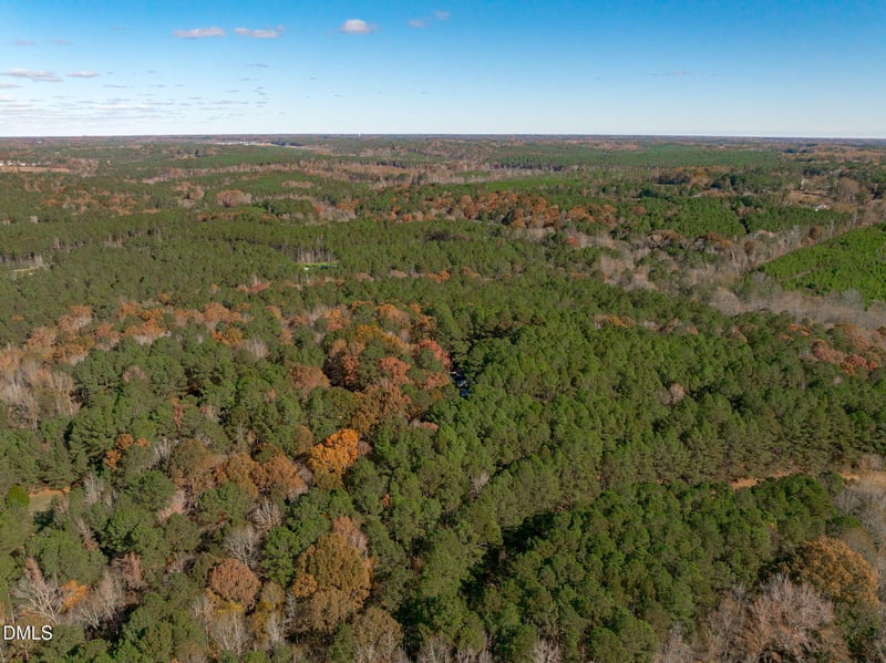 545 Deer Tail Ln, Fuquay Varina, NC 27526