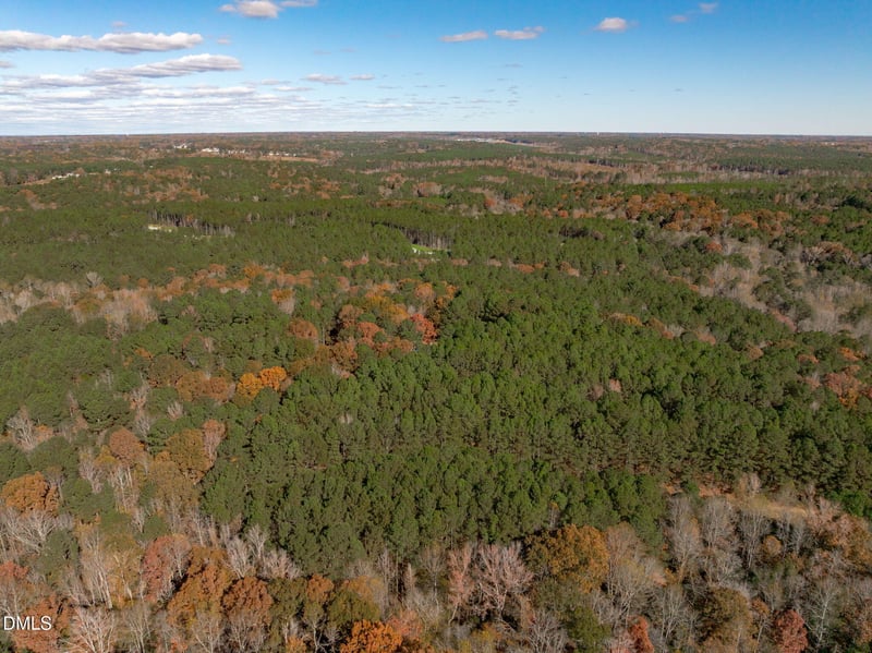 545 Deer Tail Ln, Fuquay Varina, NC 27526