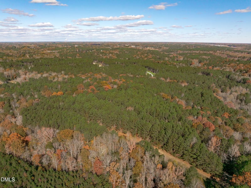 545 Deer Tail Ln, Fuquay Varina, NC 27526