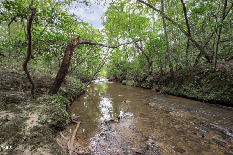 545 Deer Tail Ln, Fuquay Varina, NC 27526