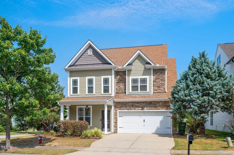 545 Hadlow St, Fuquay Varina, NC 27526
