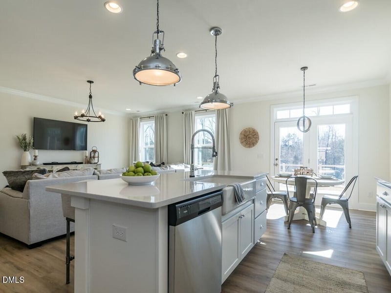 545 Hipwood Dr, Zebulon, NC 27597