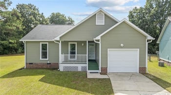 545 Jennings Farm Rd, Fayetteville, NC 28314
