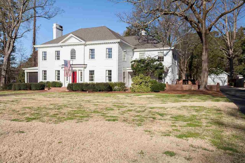 545 N Main St, Wake Forest, NC 27587