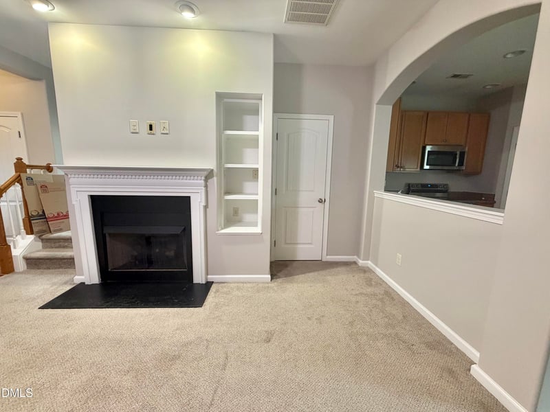 545 Matheson Pl, Cary, NC 27511