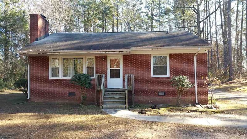 545 Rose Ln, Raleigh, NC 27610