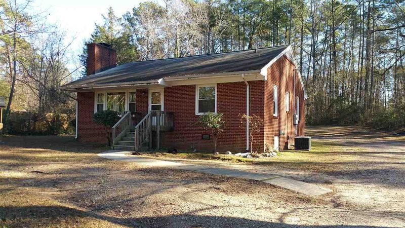 545 Rose Ln, Raleigh, NC 27610