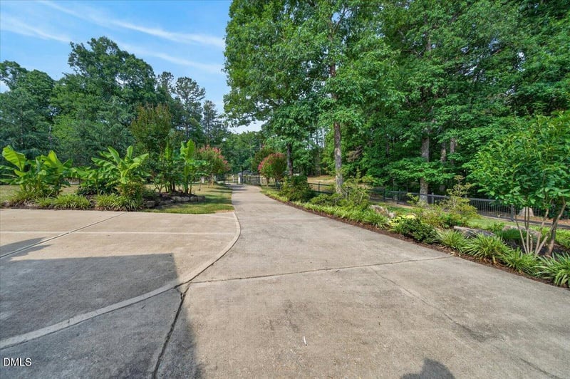 545 Ryans Ln, Clayton, NC 27520
