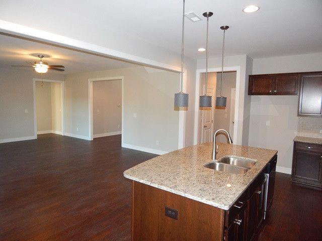 545 Seabring Ln, Raleigh, NC 27603