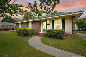 545 Waterbury Dr, Fayetteville, NC 28311