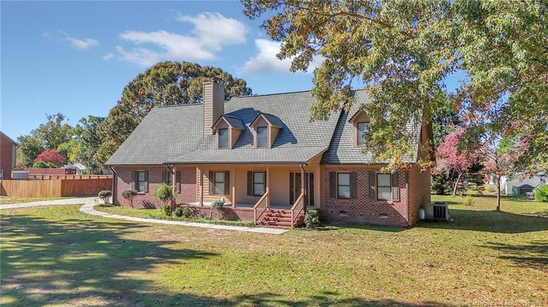 5451 Kentucky Ln, Hope Mills, NC 28348