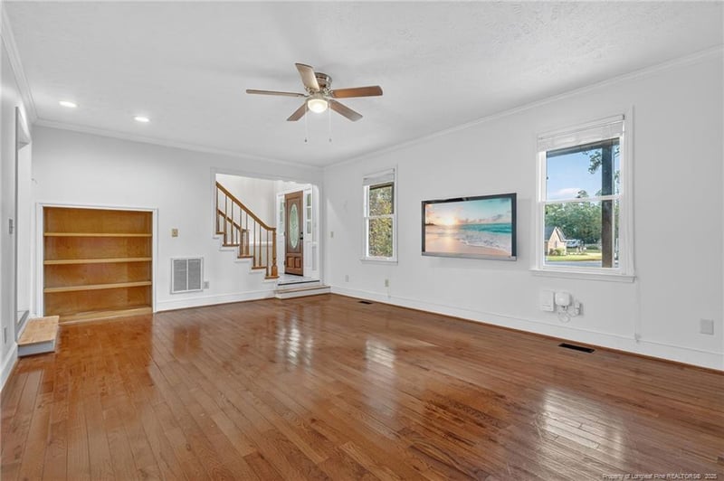 5451 Kentucky Ln, Hope Mills, NC 28348