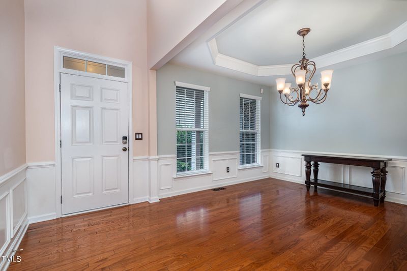 5454 Shaker Heights Ln, Raleigh, NC 27613