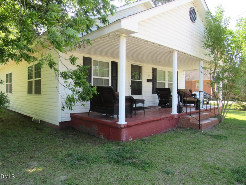 546 Front St, Clayton, NC 27520