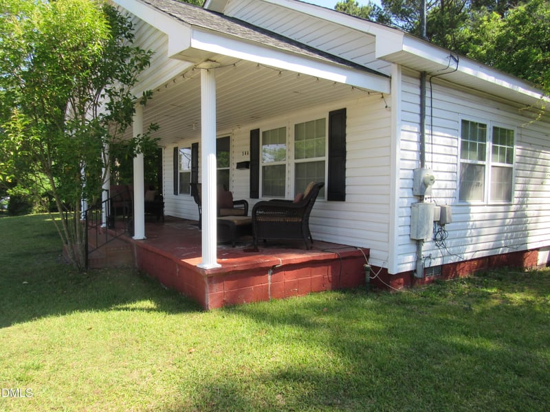546 Front St, Clayton, NC 27520