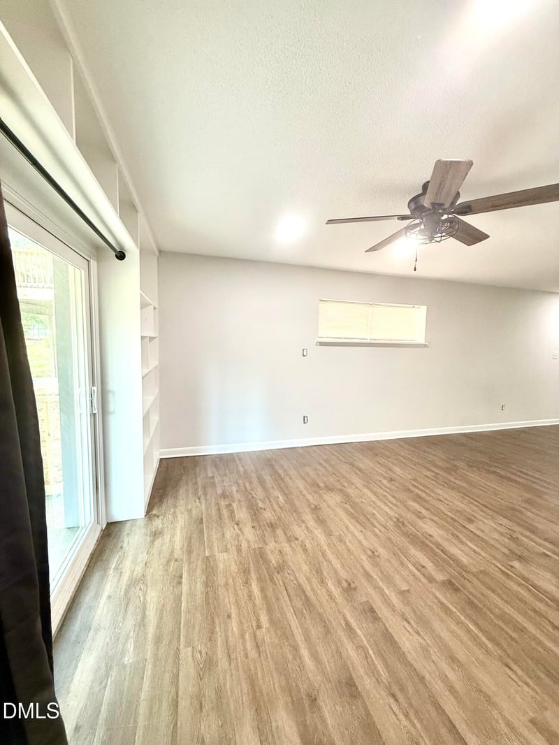 546 Pine Ridge Pl, Raleigh, NC 27609